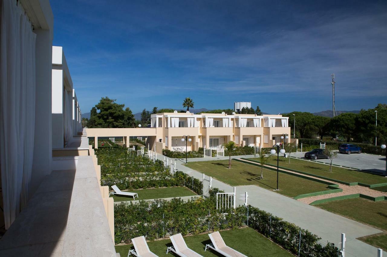 Residence Mar Mediterraneo Quartu SantʼElena Exteriör bild